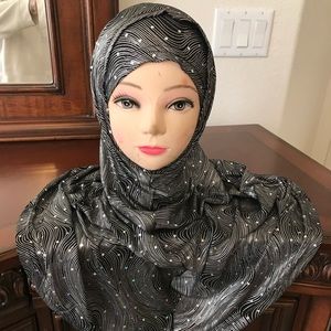 Women’s 2pieces Hijab/wraps,one size fits all NWOT